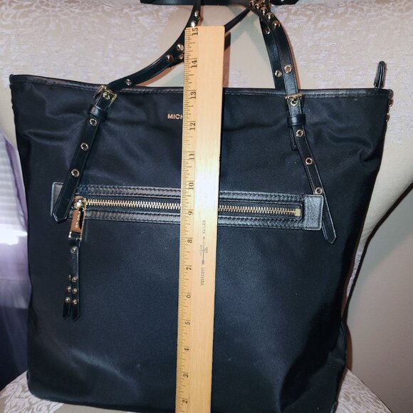 MICHAEL Michael Kors Leila Large Nylon Tote Bag NWOT - Picture 5 of 12